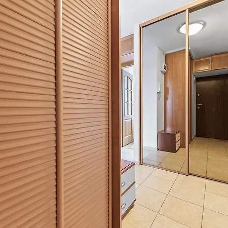 Rentplanet - Mirow Appartement Varsovie